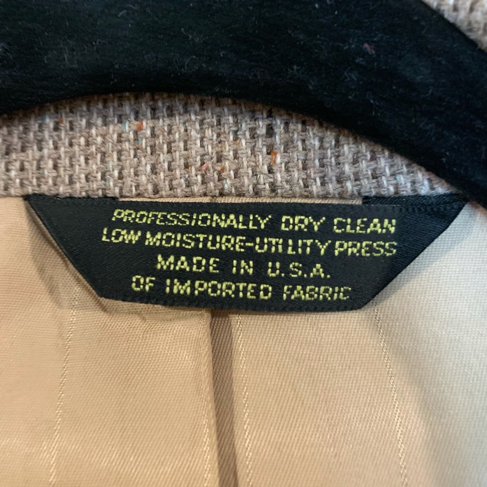 Two-Button Suit Jacket - Picture 4 of 4